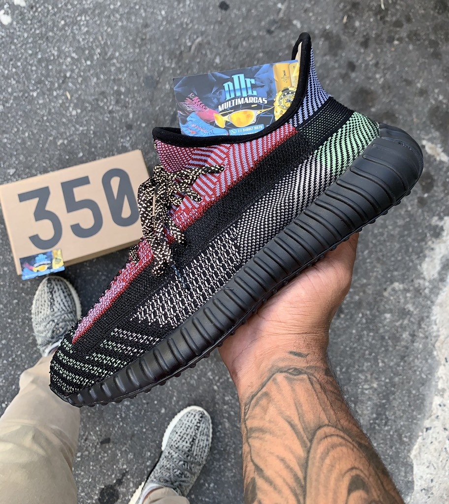 yeezy boost refletivo
