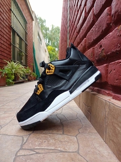 Jordan Retro 4 Negro/dorado - Blessing company shoes