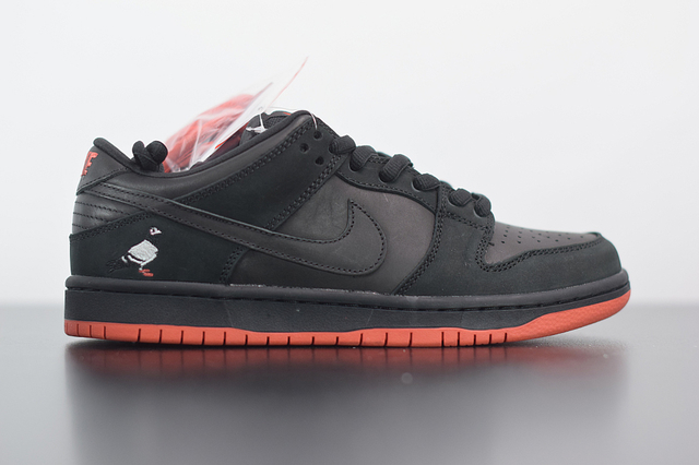 jeff staple black pigeon dunk