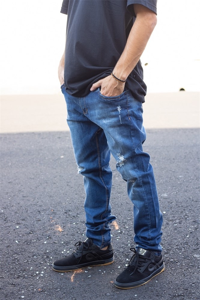 Calça Jeans Escura Destroyed - Comprar em VIVA VIVAZZ