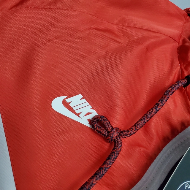Jaqueta Corta-Vento Psg Nike Jordan Masculina Branco, Azul E Vermelho