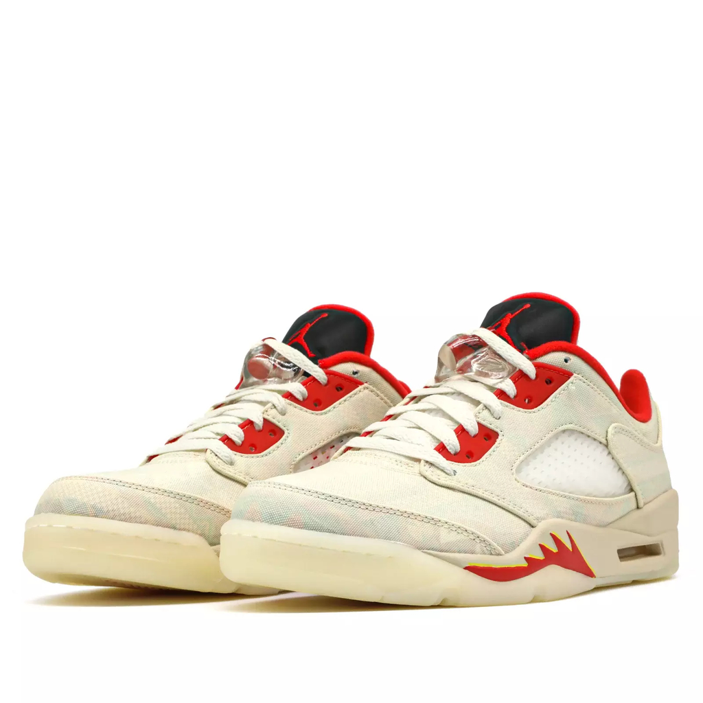 Botitas NIKE Jordan para mujer y hombre color beige