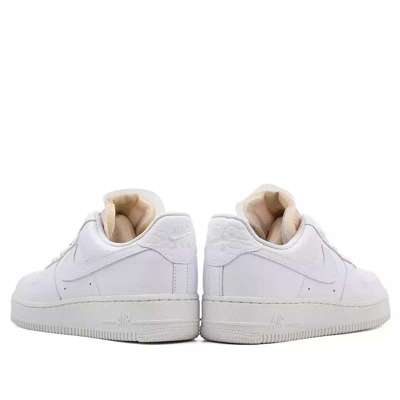 ZAPATILLAS NIKE AIR FORCE 1 LOW '07 LX COLOR BLANCO