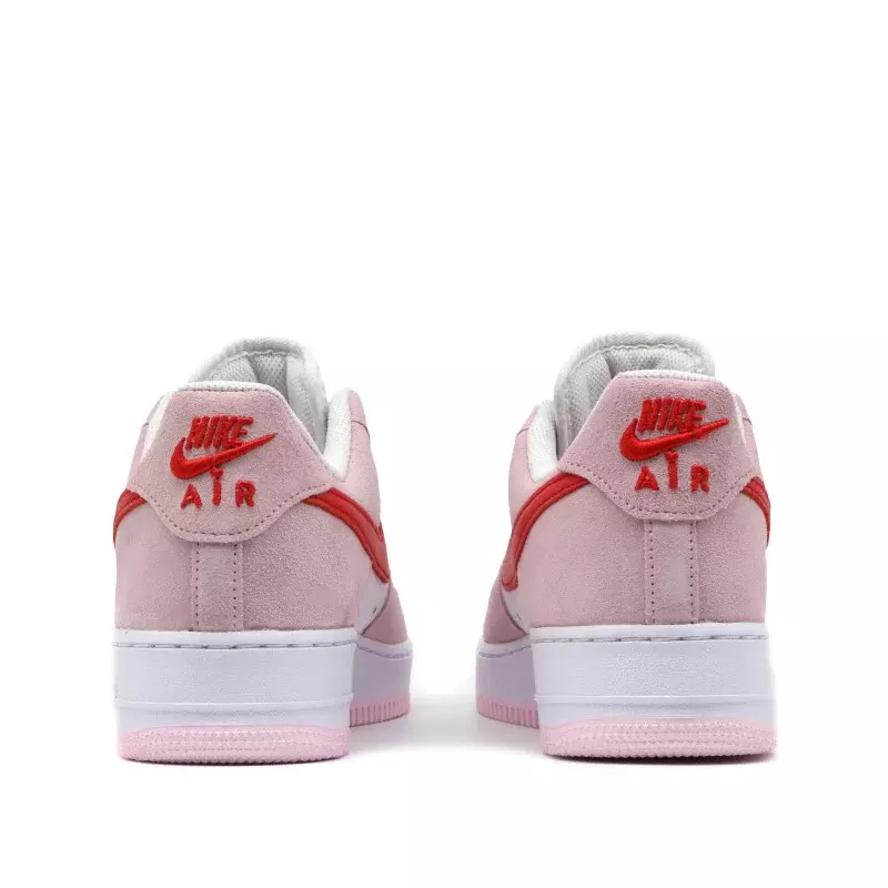 ZAPATILLAS NIKE AIR FORCE 1 LOW GAMUZA COLOR ROSA