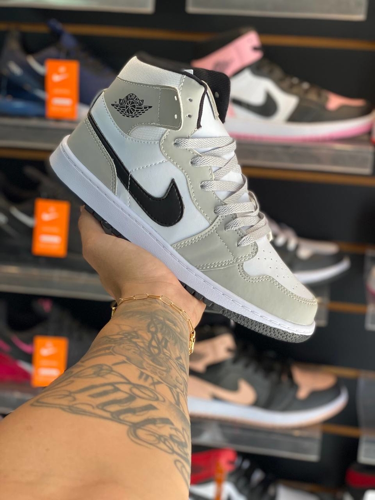 Nike Tênis Bota Cano Alto Air Jordan 1 Chicago Retro