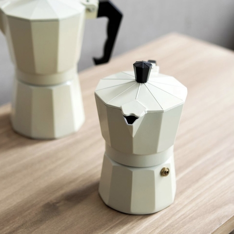 Cafetera italiana 150ml. - Cream - Chichimamerry Home