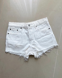short branco destroyed