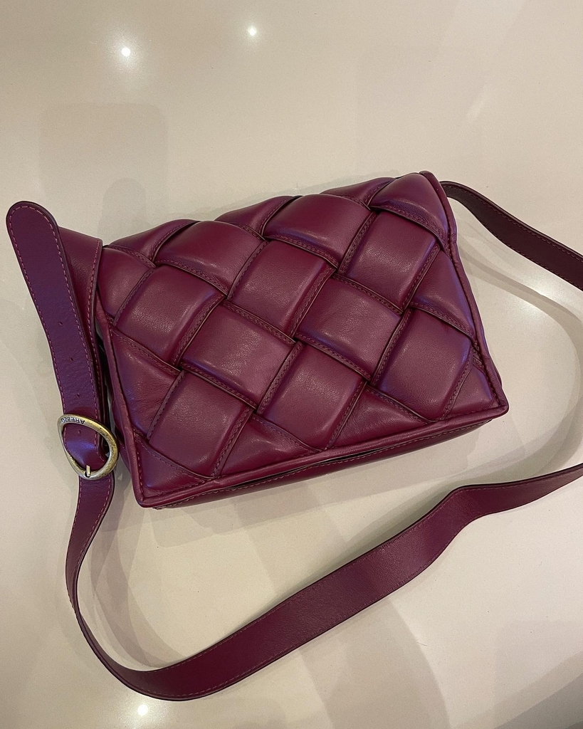 raspberry clutch bolsa