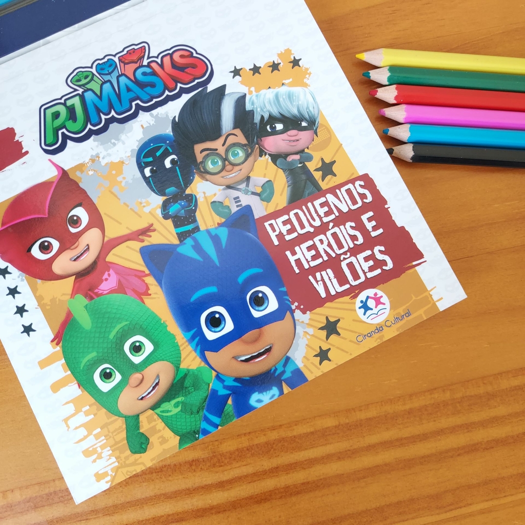 Amigos Fofinhos - Livro para Colorir com Lápis de Cor! - Vários