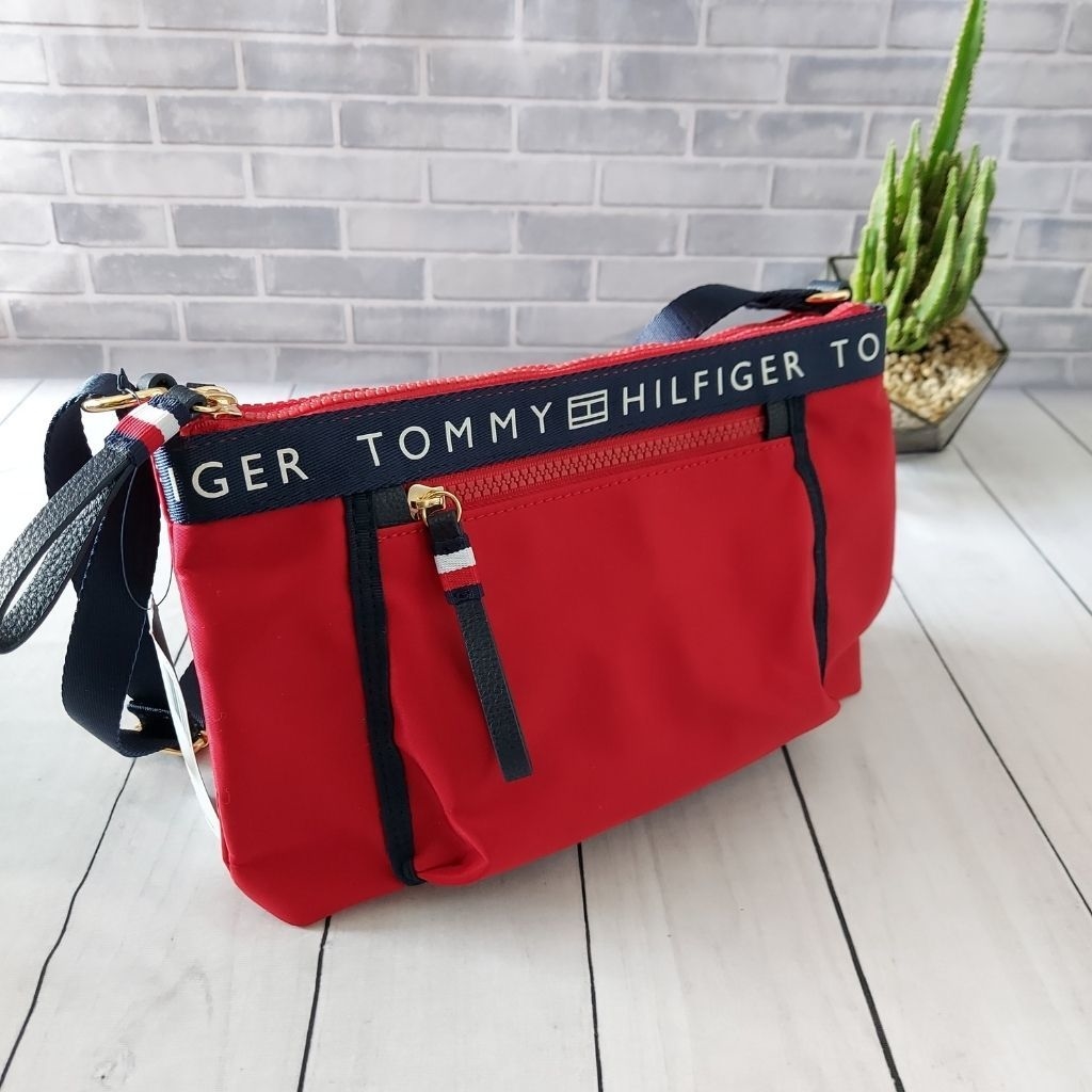 tommy hilfiger nylon bolsa