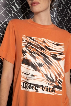 REMERA VITAMINA ZODIAC (210-125)