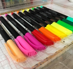 Imagem do Kit com 20 canetas brush pen supersoft de cores diferentes Faber Castell