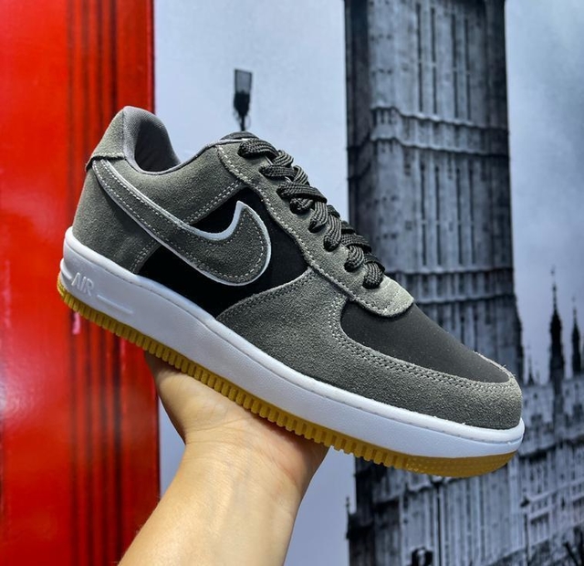 NIKE AIR FORCE 01'7 CINZA CAMURÇA - Closet Innovation