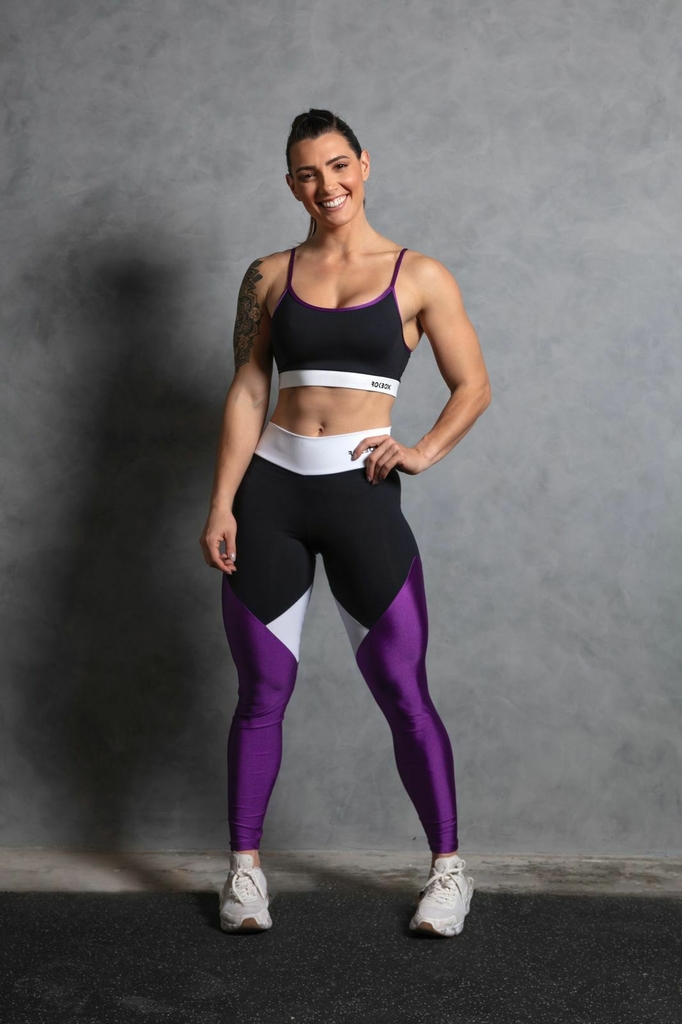 Carol Fitness on Twitter  Leggings brancas, Legging, Ideias fashion