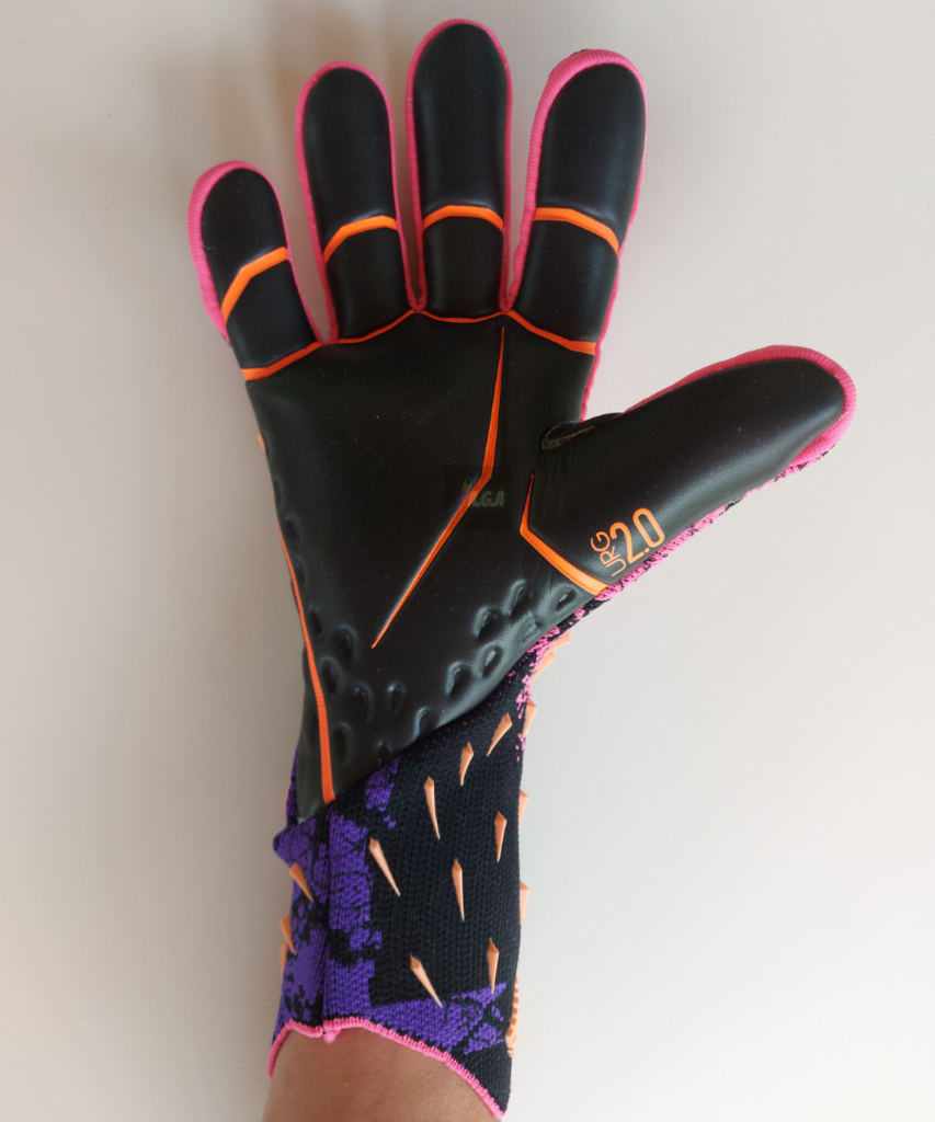 predator mutator guantes