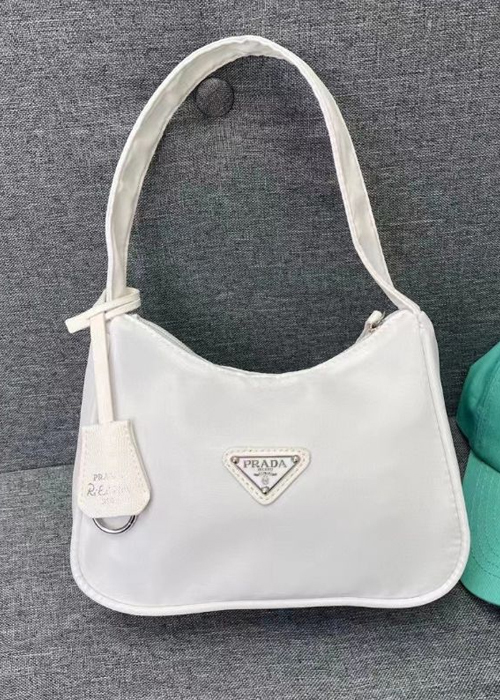 will prada authenticate my bolsa