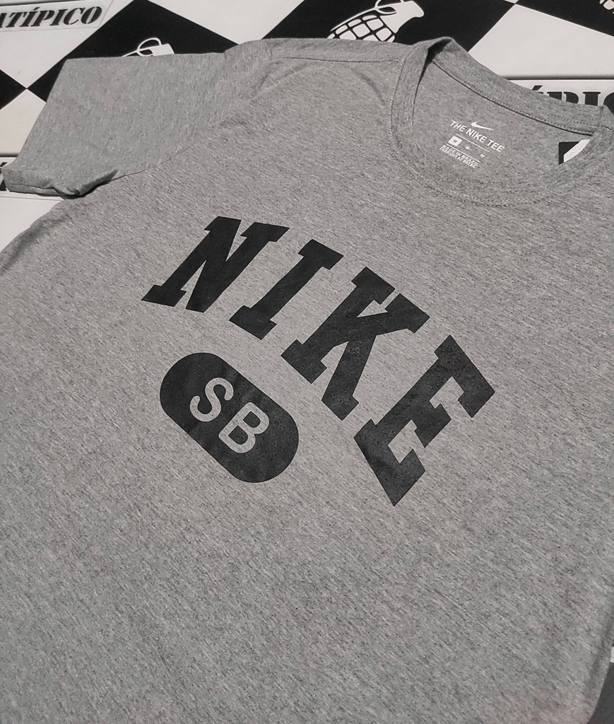 blusa nike sb cinza