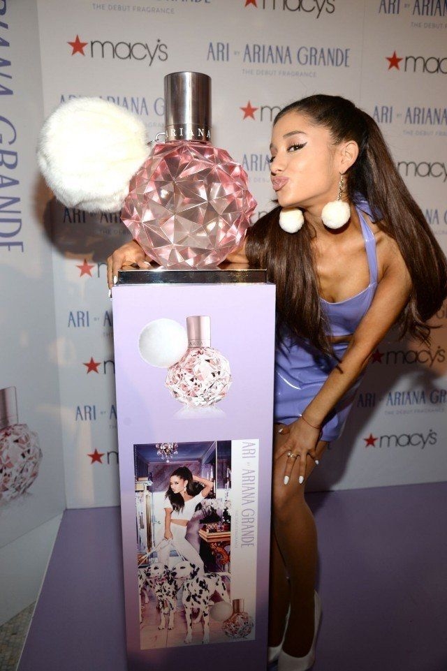 Ariana Grande Ari Perfume - Comprar en Make Up Market