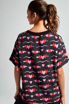 T-shirt Oversized Estampa Heart Preta na internet