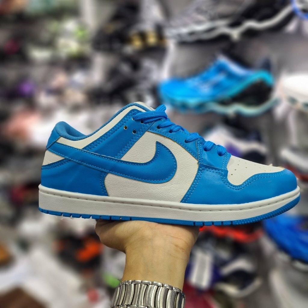 Tênis Nike Dunk Azul e Branco