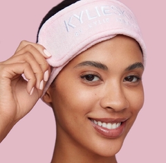 Kylie Skin - Kylie Skin Headband en internet