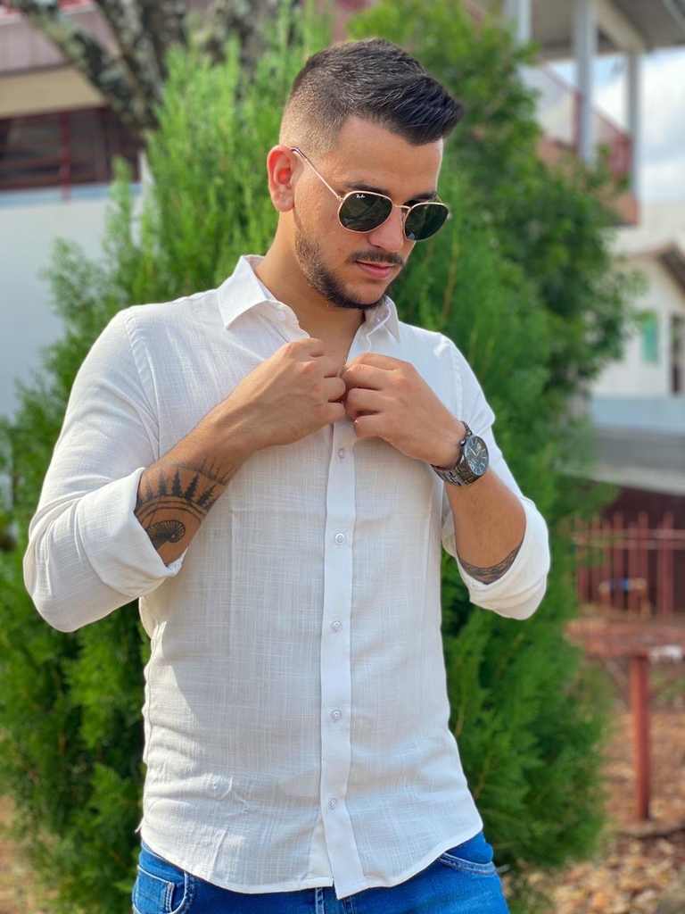 camisa linho off white