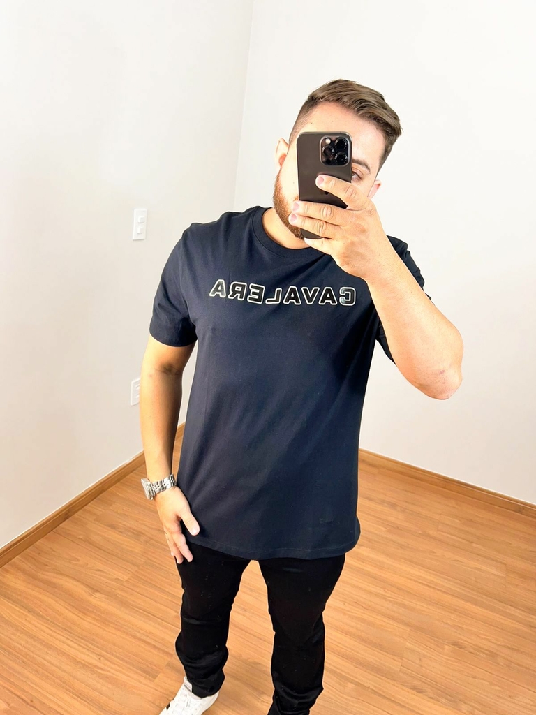 Camiseta Cavalera básica com logo - Laranja