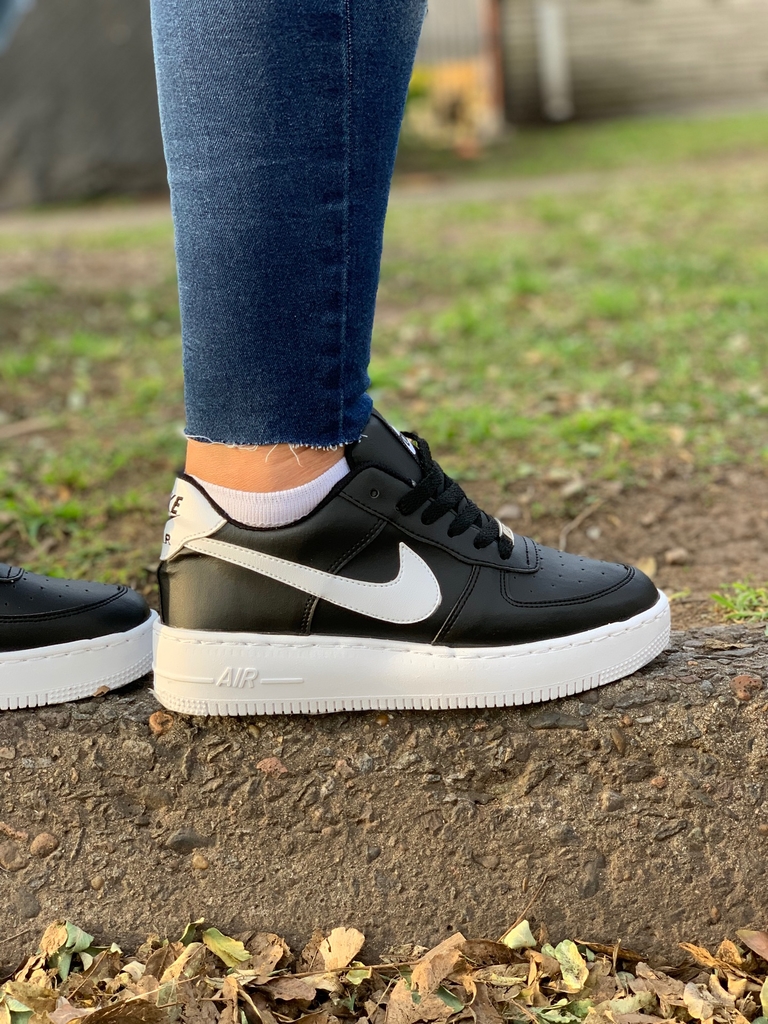 Af1 negras pipa blanca - Comprar en as.importado
