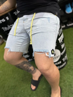 15240.910 - Bermuda Titular Jeans Yellow Details - comprar online