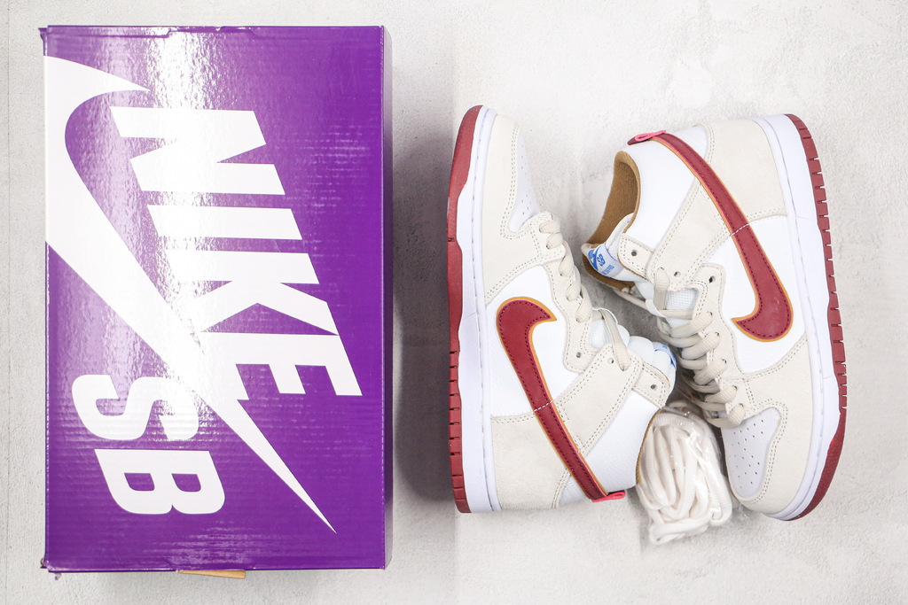 sb dunk high team crimson