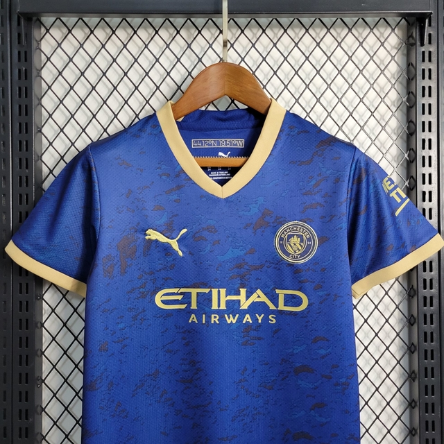 Kit Manchester City Infantil 23/24 Camisa + Shorts Torcedor Puma - Azul