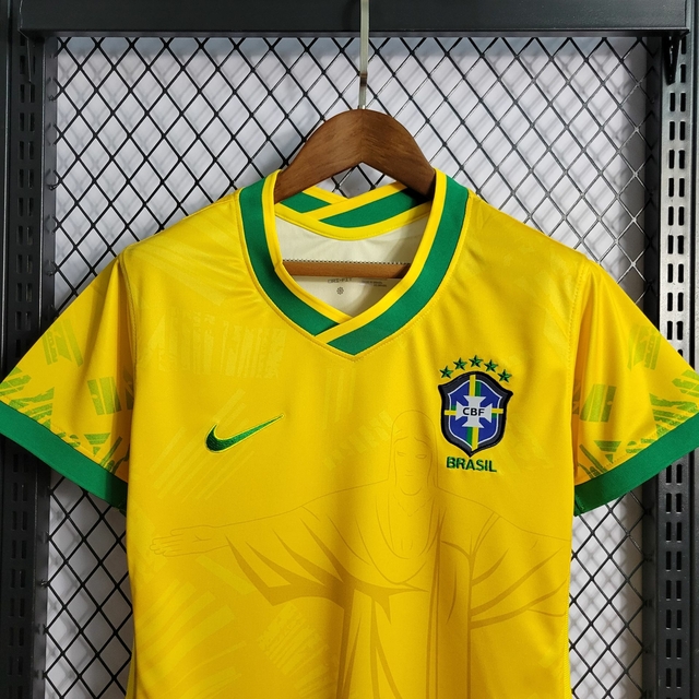 Camisa Seleção Brasileira CRISTO REDENTOR 22/23 Nike Torcedor Feminina -  Amarela