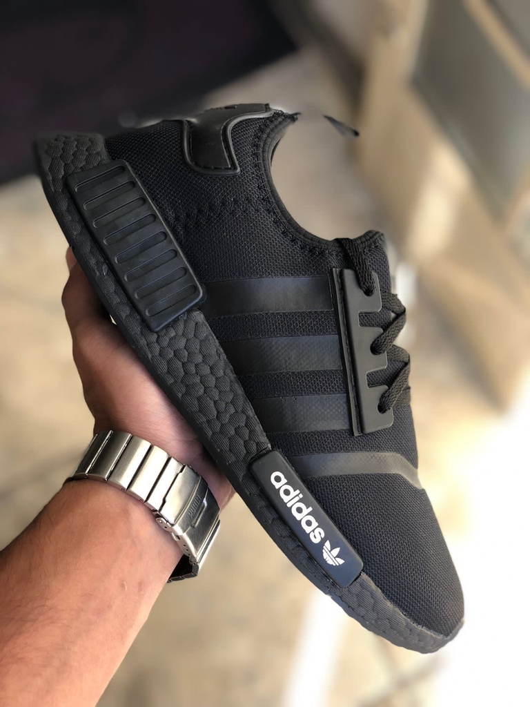nmd preto