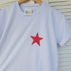 camisa ESTRELA VERMELHA - Comprar em AZULAMARELO camisa ESTRELA VERMELHA - Comprar em AZULAMARELO