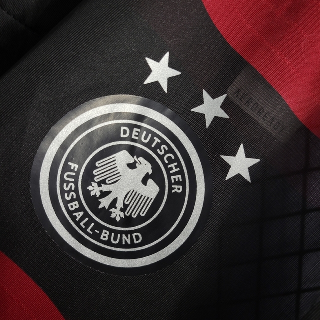 Camisa Seleção da Alemanha 2014 Torcedor Masculina - Preta e Vermelha
