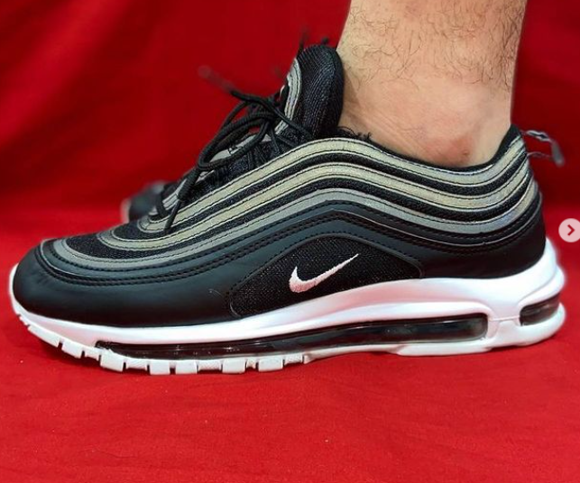 nike 97 branco e preto