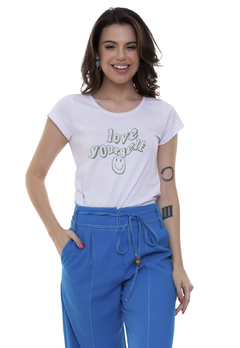 Camiseta Feminina Estonada Estampada - Love Yourself