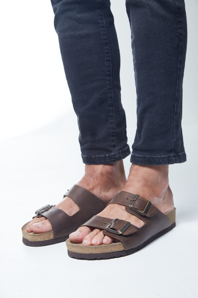 Cómo combinar pantalón azul marino para hombre - Blog Moda Hombre