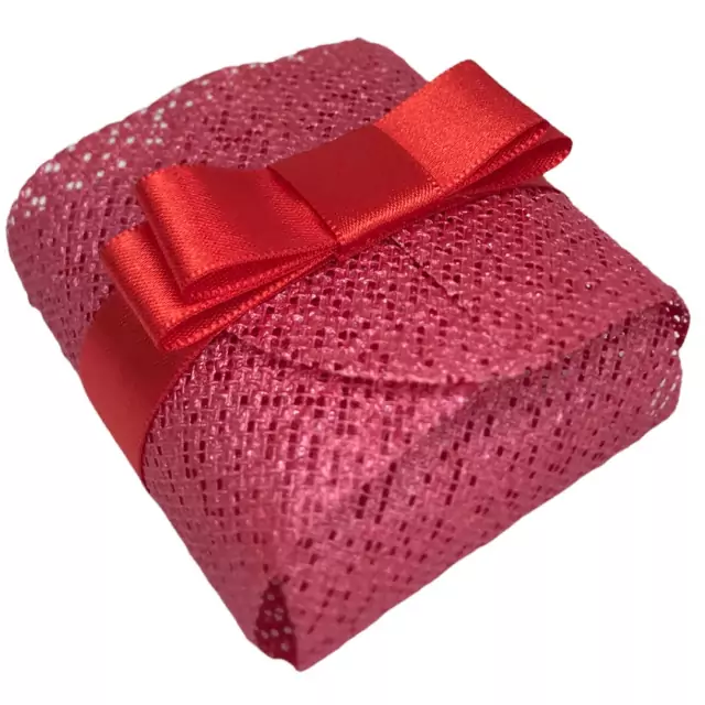 EMBALAGEM BEM-CASADO 10 UNIDADES MODELO LAÇO CHANEL CETIM VERMELHO EMBALAGEM BEM-CASADO 10 UNIDADES MODELO LAÇO CHANEL CETIM VERMELHO