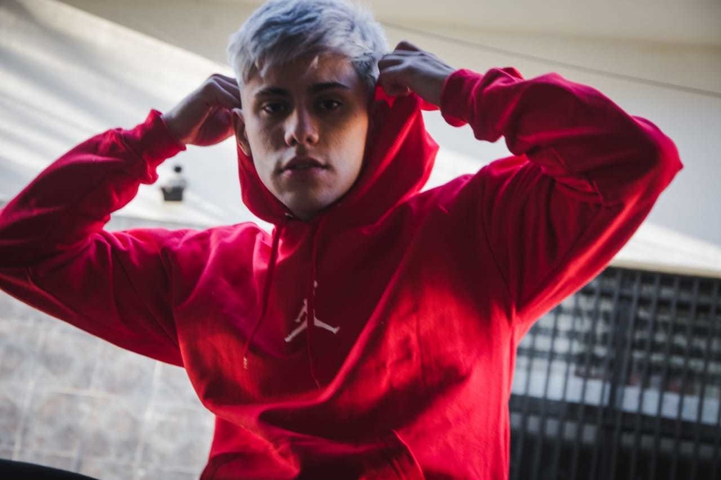 Buzo Jordan Rojo - Comprar en Ventunesimo