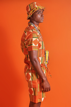 Conjunto Laroyê de tecido africano ( camisa e bermuda) - comprar online
