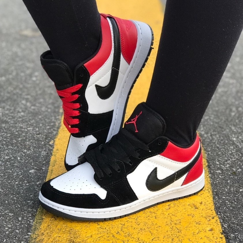 air jordan low black toe