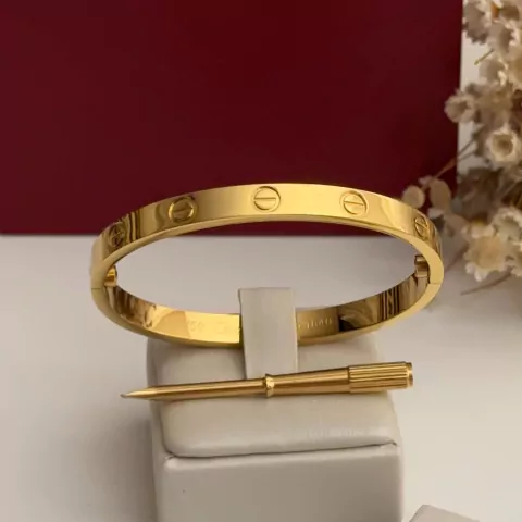 BRACELETE LOVE ME