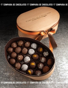 Caja de Madera Grande con 48 Trufas Frescas