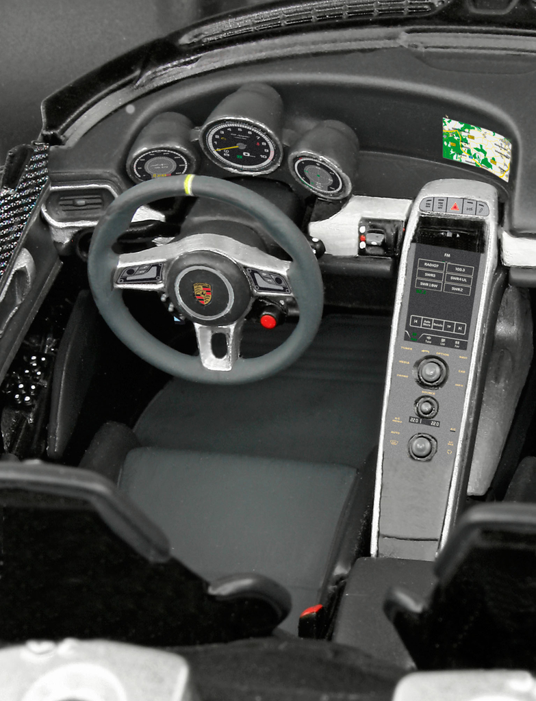 Kit Plastimodelismo Porsche 918 Spyder 1/24 - Revell na internet