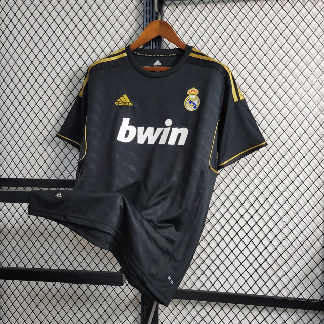 Camisa Retrô Real Madrid Away II 11/12 Masculina Fan Preta Dourado