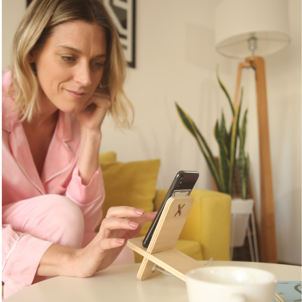 Soporte para celu Home Office WooX Mini