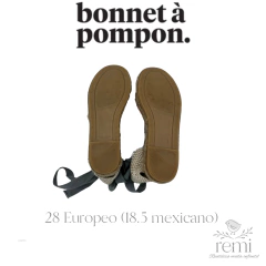 Alpargatas rosas con agujetas grises y detalles beige 28 Europeo (18.5 mexicano) Bonnet a Pompon - REMI