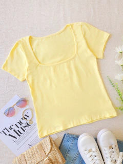 Imagen de REMERA CUELLO PINZA C/LYCRA