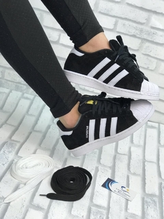 tenis adidas camurça preto